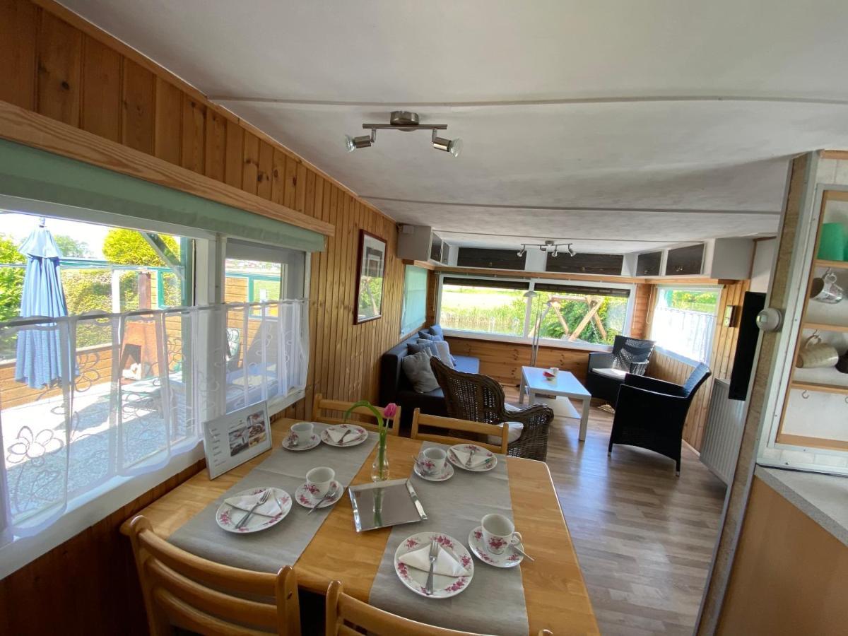 Ferienpark Vislust Ferienhaus Balu Mit Eigenem Steiger Zum Angeln Ijsselmeer Niederlande Villa Wervershoof ภายนอก รูปภาพ