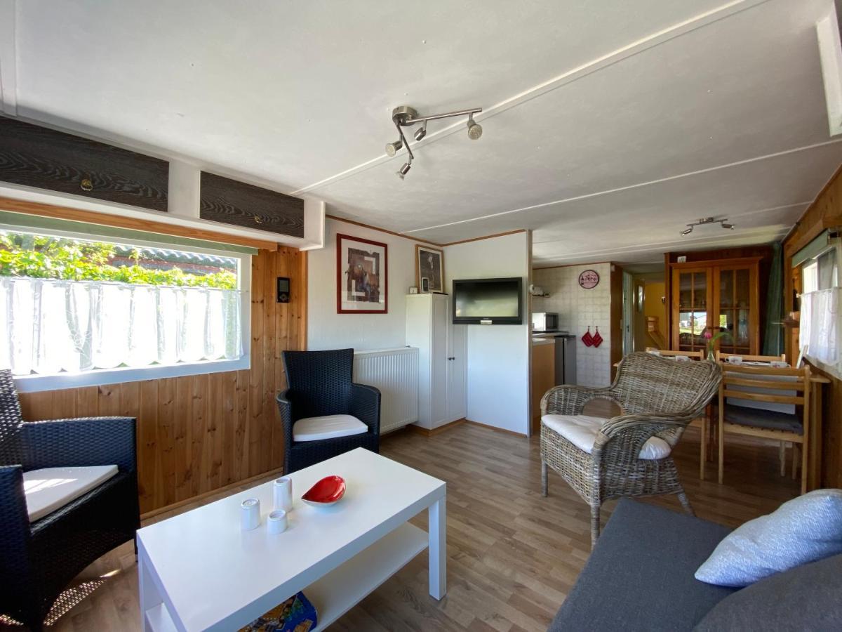 Ferienpark Vislust Ferienhaus Balu Mit Eigenem Steiger Zum Angeln Ijsselmeer Niederlande Villa Wervershoof ภายนอก รูปภาพ
